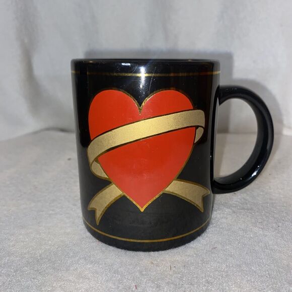 LOT OF 2 VINTAGE 1995 J.J.J COFFEE MUG HEART BLACK MUG HEART HEART RARE - Picture 8 of 11